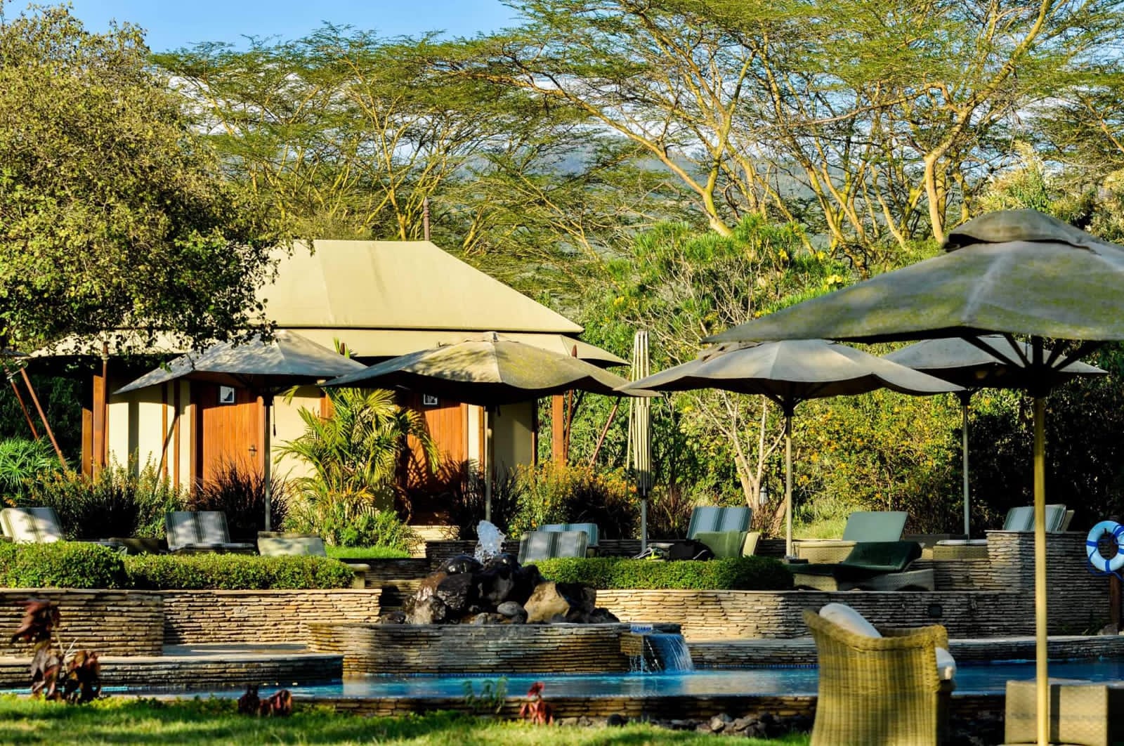 elementaita serena pool area